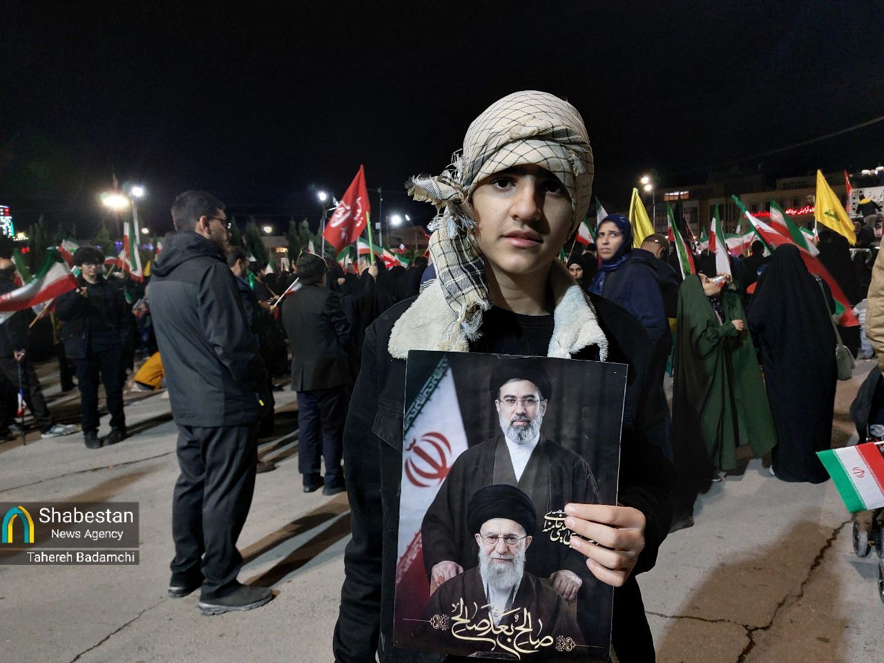 فتح دل‌ها؛ از سلام نظامی پسران تیپ‌امروزی تا درخواست پرچم ایران توسط دختران بی‌حجاب