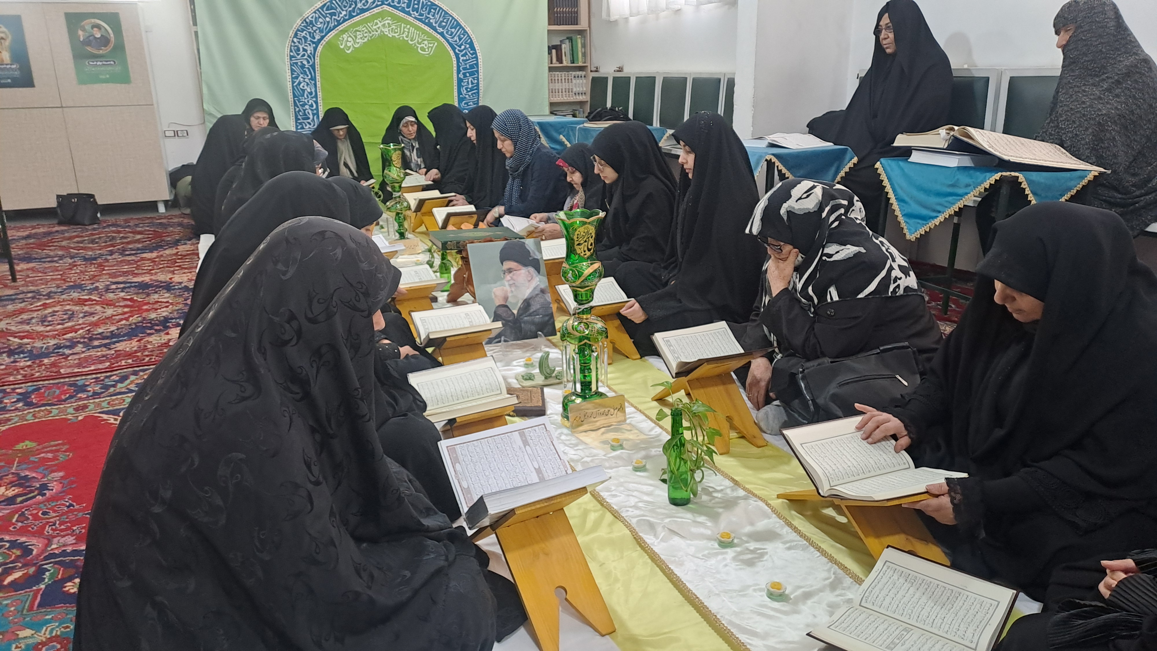 حماسه‌ بانوان ارومیه‌ای گروه جهادی شهید کاظمی سنگر جهاد و مقاومت/ تا آخر ایستاده‌ایم