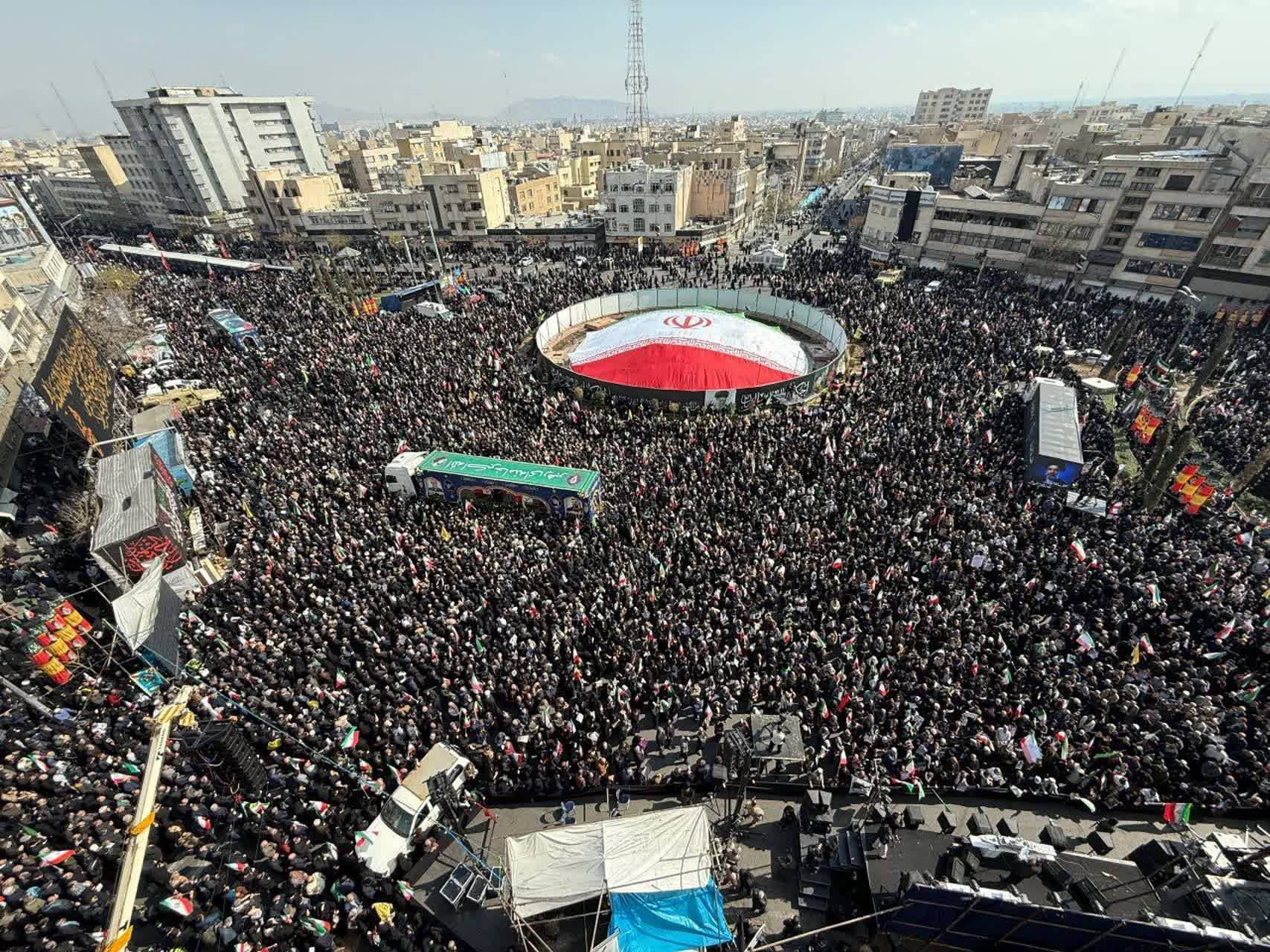 بدرقه تاریخی شهدای ناوشکن دنا و شهیدان لاریجانی و سلیمانی تا معراج