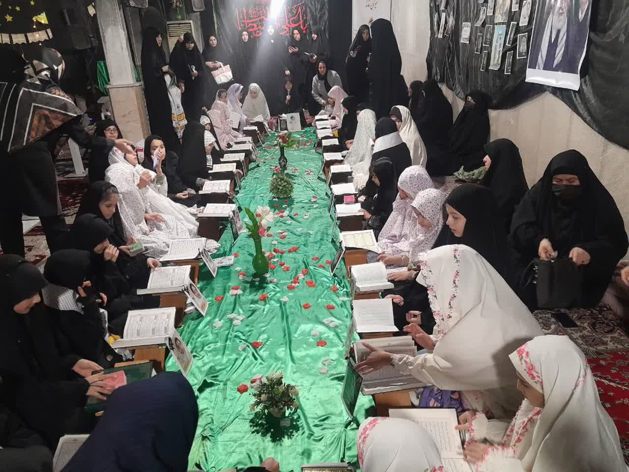 بیعت روزه‌اولی‌های رستم‌آباد با رهبر سوم انقلاب و گرامیداشت همکلاسی‌های شهید &nbsp;