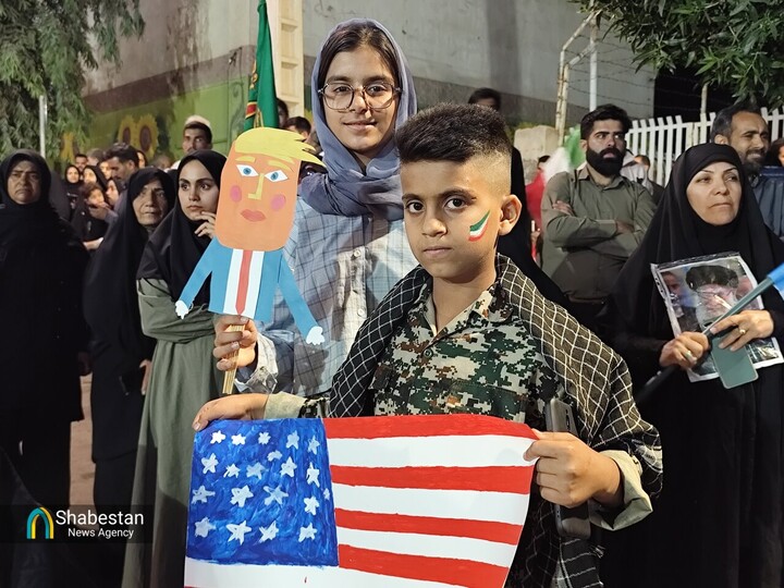 واسپاری ستاد تبلیغات جنگ و سازمان‌دهی تجمعات شبانه به دانش‌آموزان خلیل آباد
