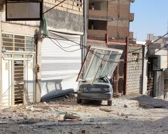 ارزیابی خسارت ۵۴ خودرو آسیب‌دیده حملات دشمن در مهران توسط بیمه ایران