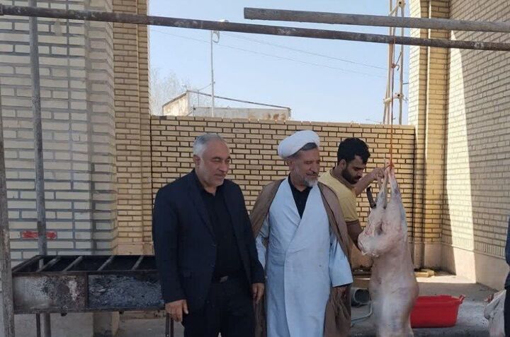 اساتید و کارکنان دانشگاه بیرجند برای سلامتی رهبر معظم انقلاب قربانی کردند