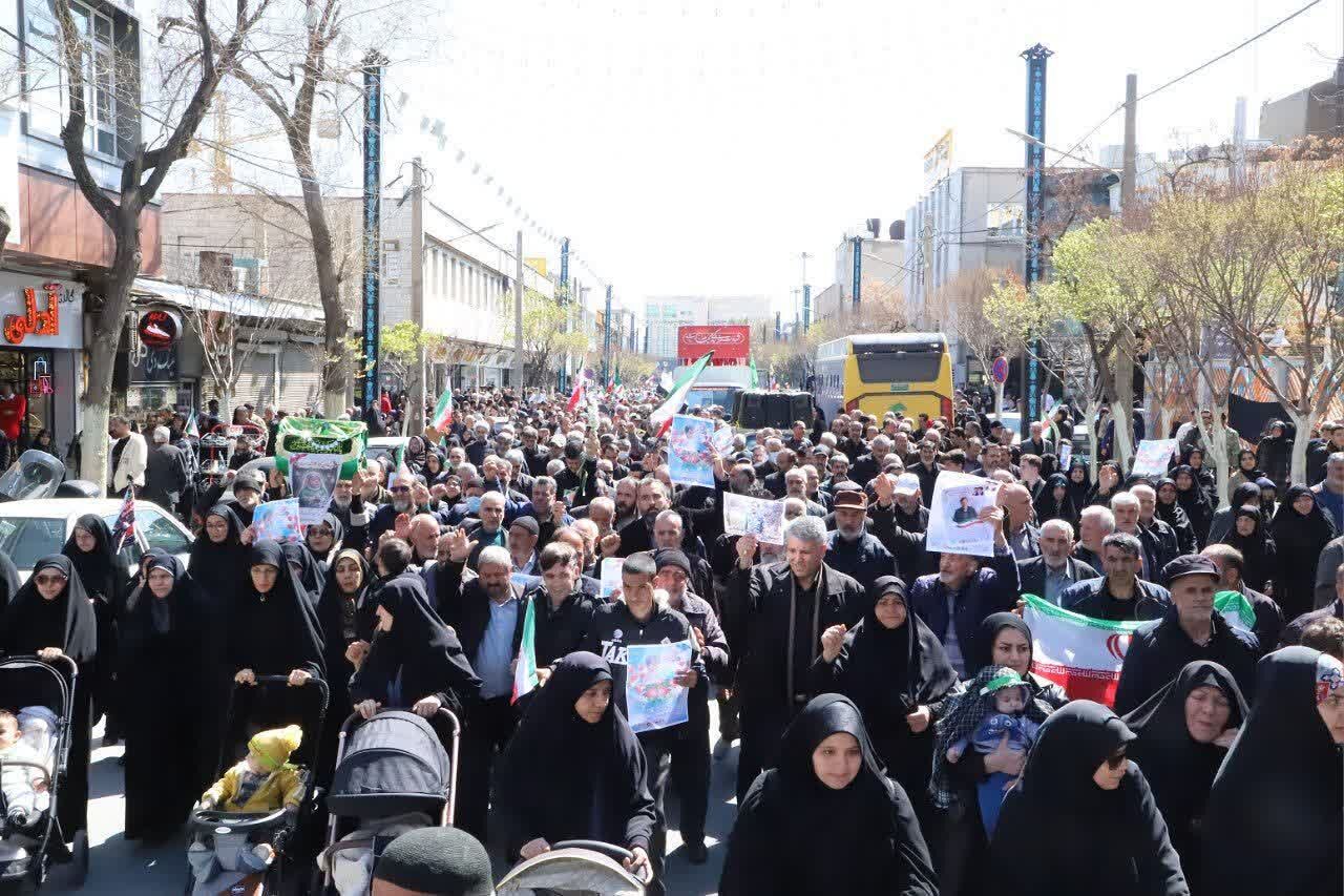 پیکر پنج شهید در اراک تشییع شد