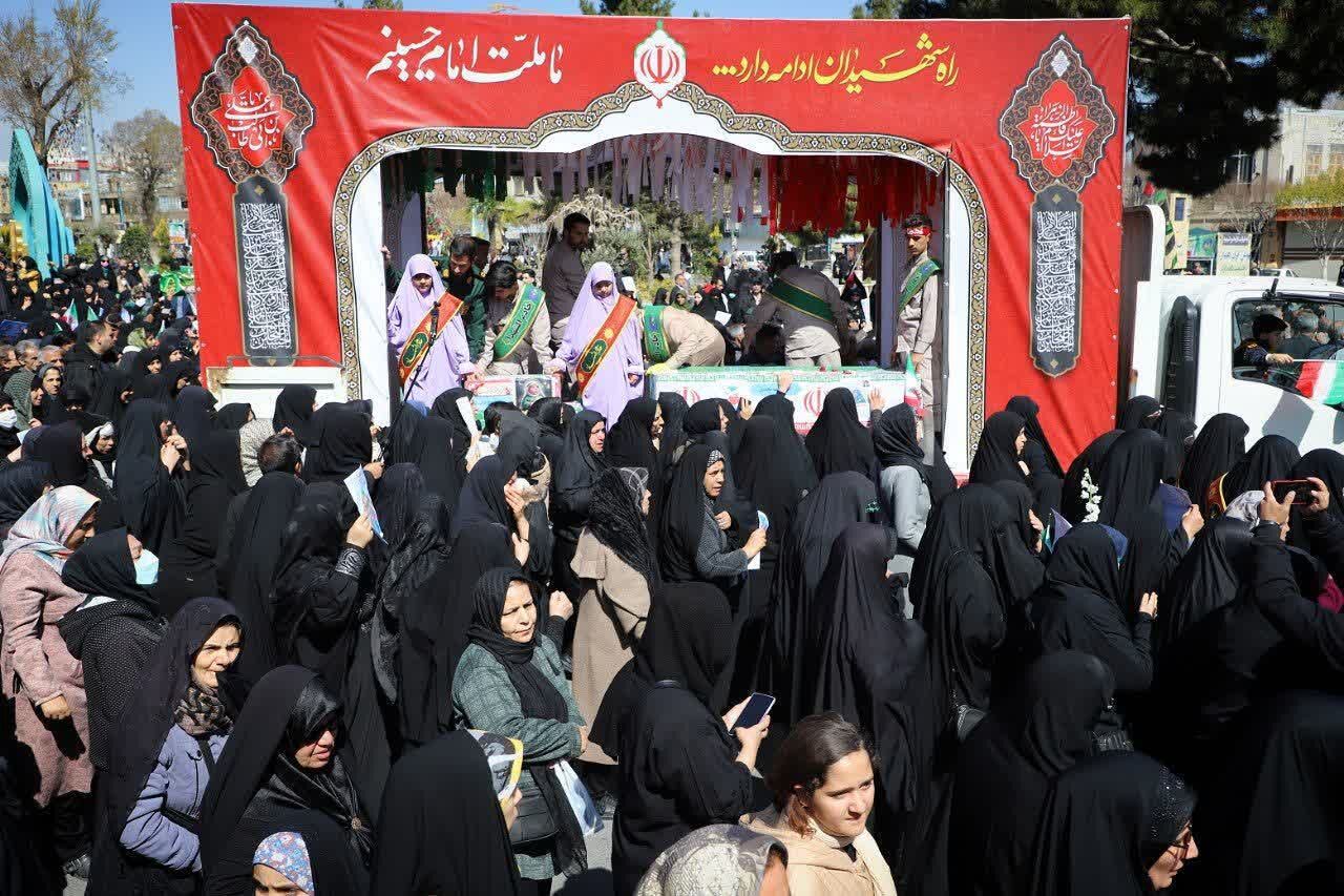 پیکر پنج شهید در اراک تشییع شد