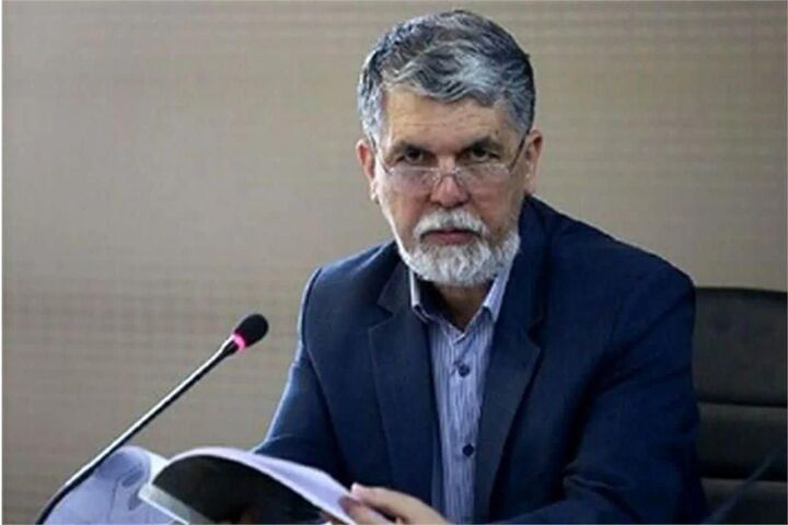 وجدان‌های بیدار در عرصه فرهنگ و هنر جهان اسلام، صدای مظلومیت ایران را به گوش جهانیان برسانند