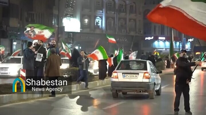 کادر درمان مشهد هم این‌شب‌ها در میدان حاضرند