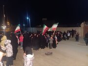 تجمع مردمی در روستای اسفندان در حمایت از جبهه مقاومت/ امشب مسیر منازل شهدا گلباران شد