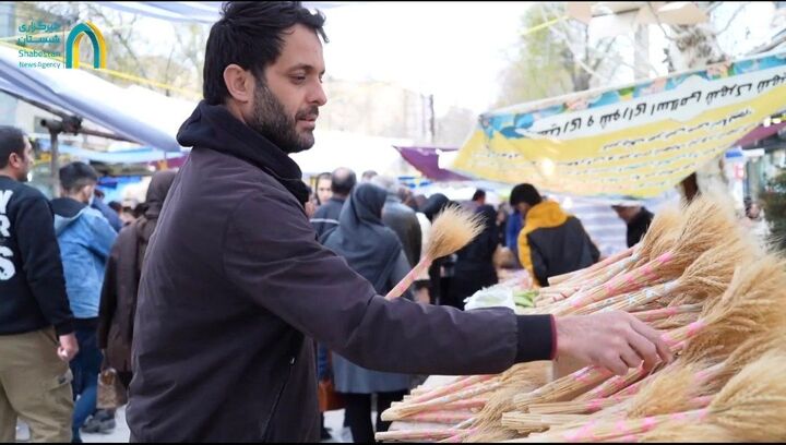 زندگی ادامه داد...