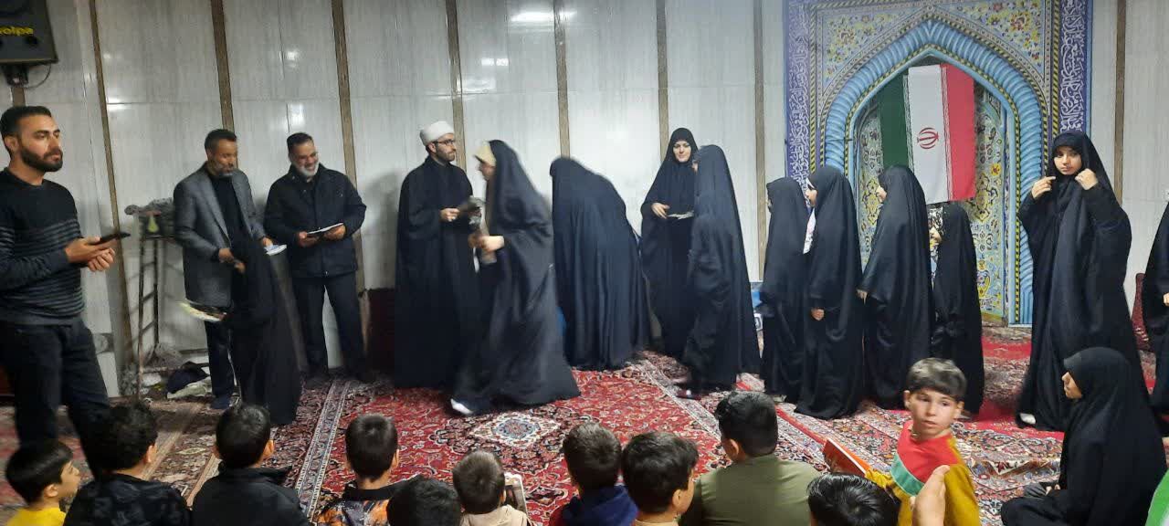 تقدیر از گروه سرود «نغمه‌های فاطمی» در اراک