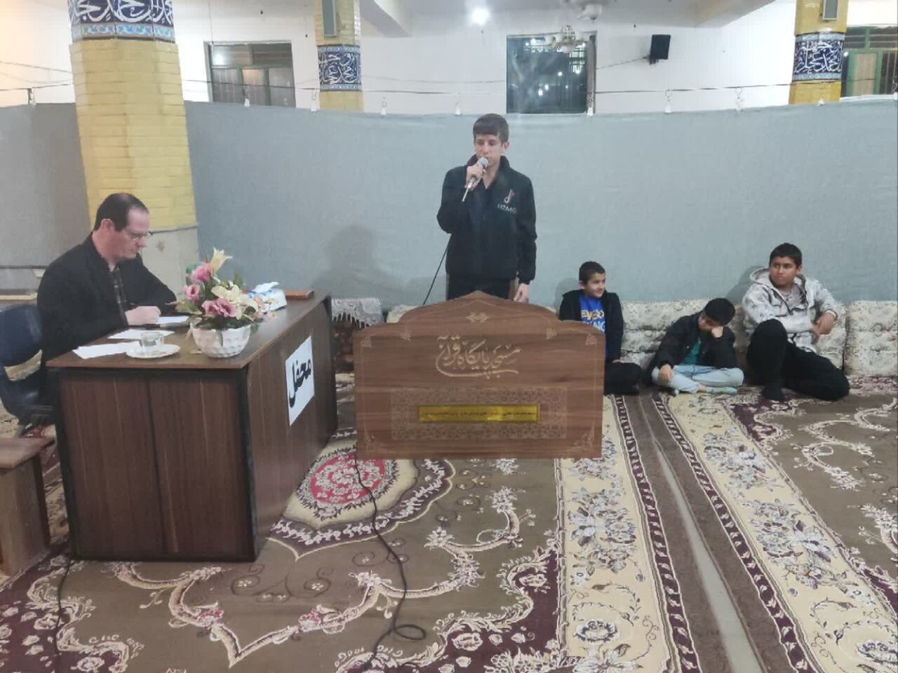 کانون زائرین امام حسین (ع) شهر بن، مؤذنان و مکبران برتر خود را شناخت