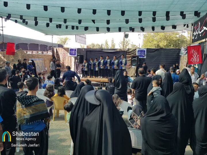 طنین سرودهای حماسی در مشهدالرضا(ع)