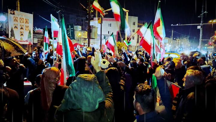 نحن منتقمون؛ اجتماع شبانه مردم کرمانشاه