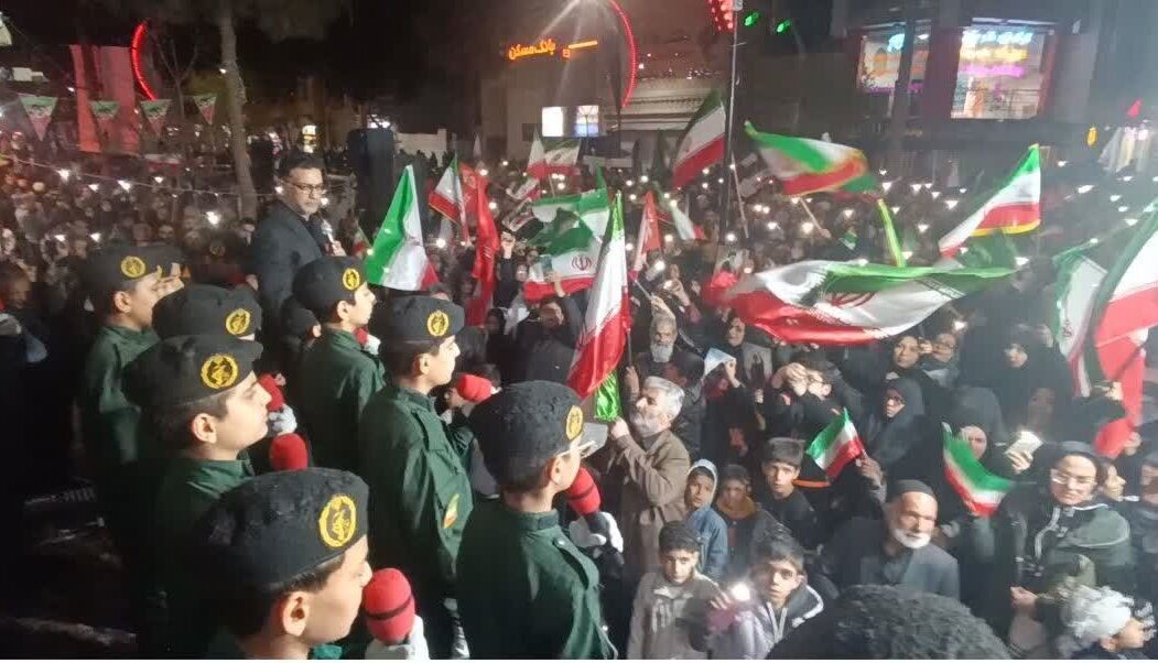 تولید سرود اسطوره شهیدان به‌یاد رهبر شهیدانقلاب توسط بچه‌های مسجدی سبزوار