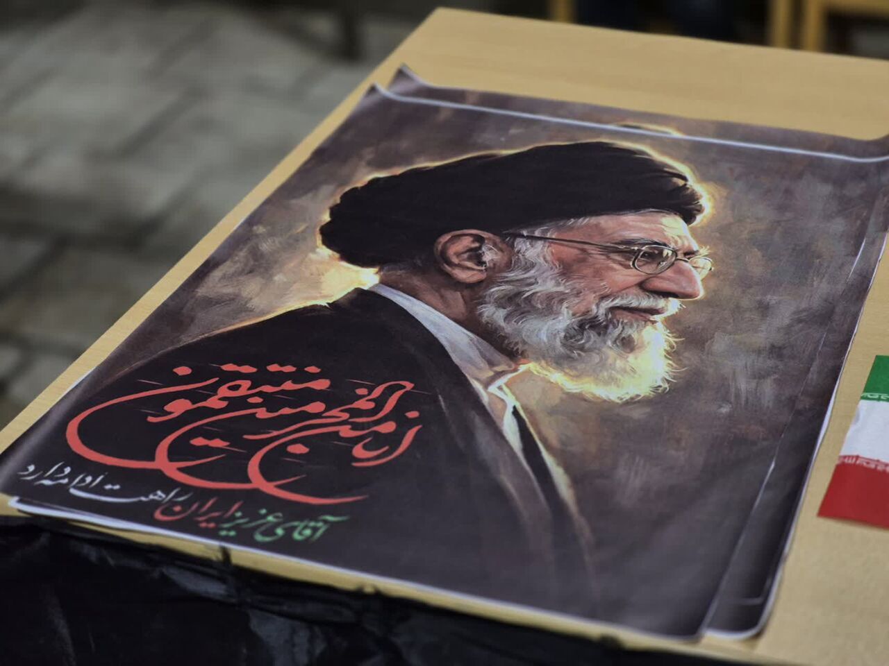 حماسه‌ای از جنس غیرت؛ جوانان کانون الهادی  زنجان در منطقه اعتمادیه زنجان سنگر فرهنگی برپا کردند