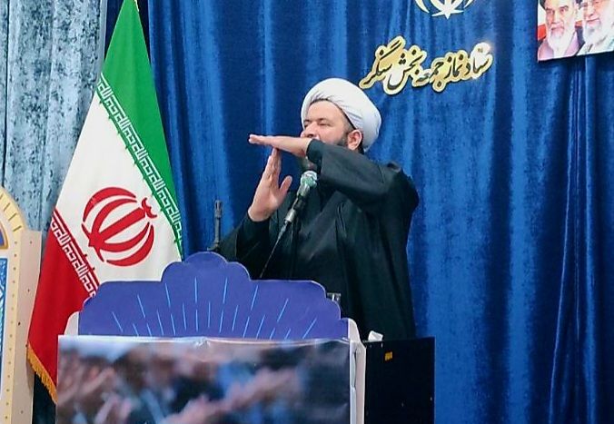 قهرمانان واقعی شهدا هستند