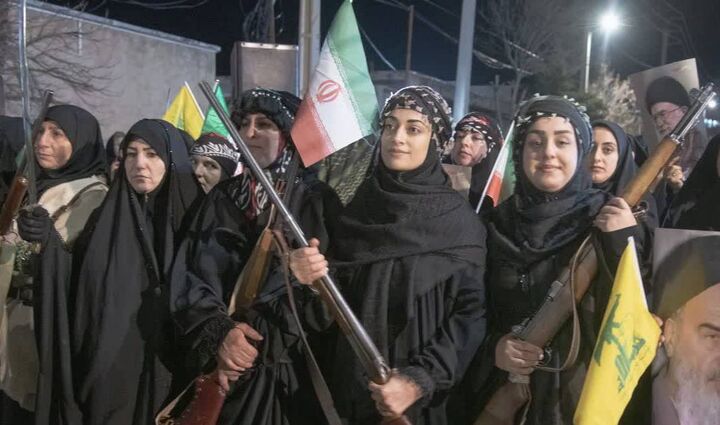 بانوان ملکشاهی؛ از سنگر مسجد تا تجدید بیعت با انقلاب