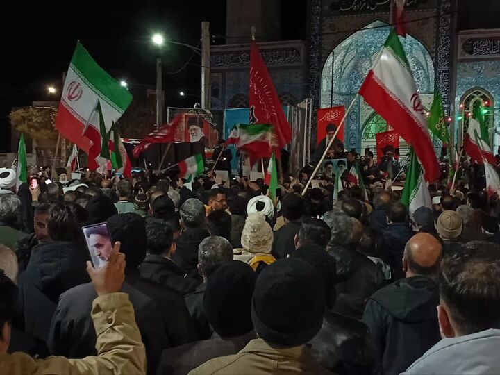 مردم ولایتمدار دیار امام با حضور در مساجد، حماسه «جنگ رمضان» را خلق می‌کنند