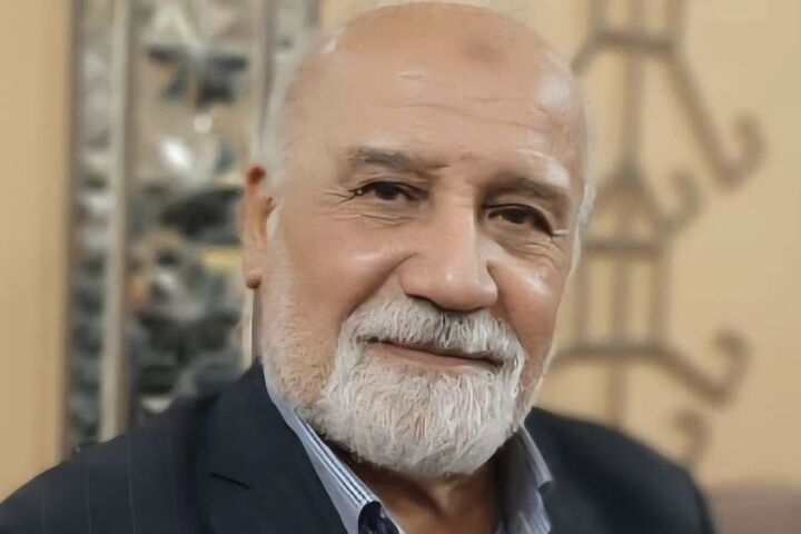 هنرمندان در کنار سربازان و پاسداران نقش حقیقی خود را ایفا کنند