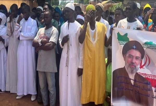 تجمع مردم ساحل عاج در اعلام حمایت از ایران