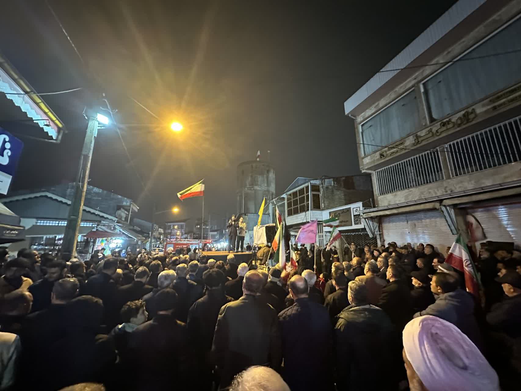 ملت ایران برای فتح تاریخ مبعوث شدند