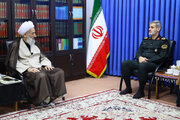 حضور مردم در خیابان ها رزمایش هوشمندانه برای دفاع از انقلاب است