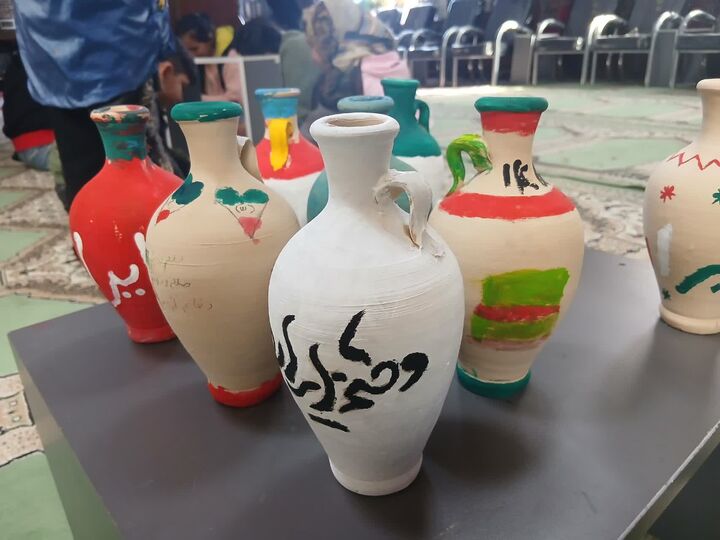 کودکان روستای شایق با رنگ و شادی، یاد شهدا را گرامی داشتند