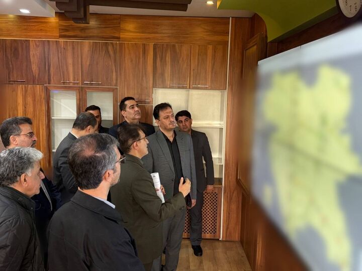 بازدید بازرس کل کردستان از مرکز پایش شرکت گاز، تأکید بر پایداری گازرسانی در شرایط حساس کشور