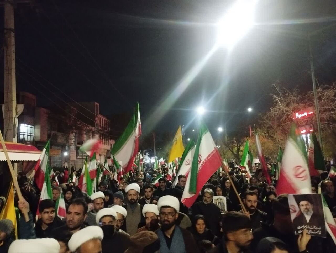 حضور مردم در اجتماعات، تجلی استقامت و جهاد است