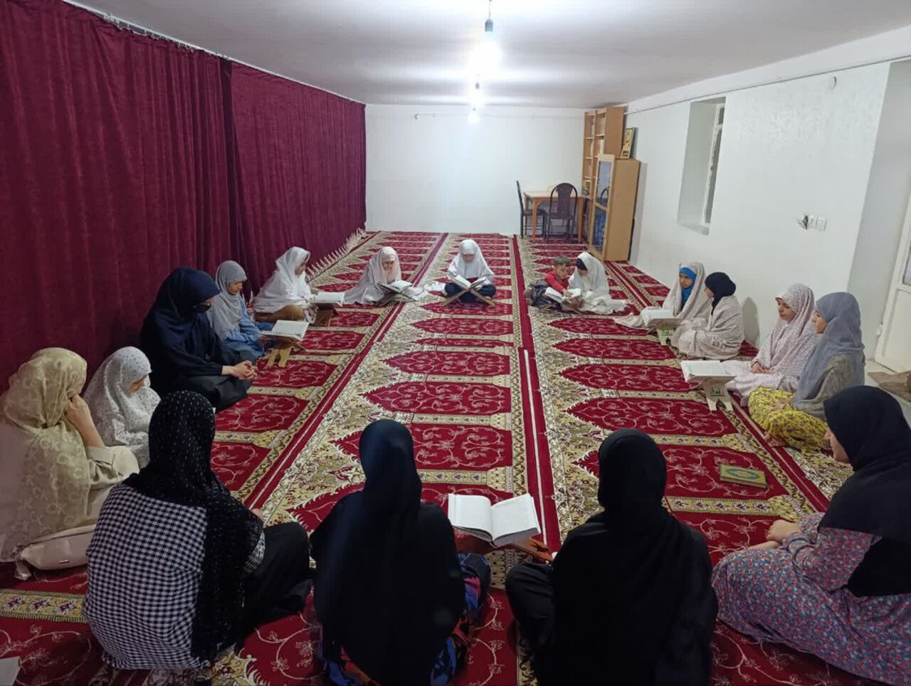 مساجد کردستان در ضیافت نور؛ روایت همدلی و نشاط در دهه کرامت