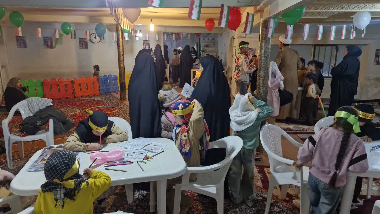 مسجد صفی ملایر؛ پایگاه فعال فرهنگی برای کودکان و پناه امن خانوادهها در شبهای اقتدار