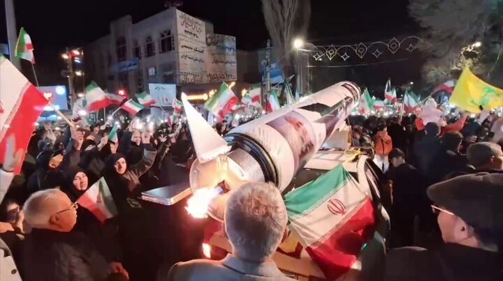 ابتکار خلاقانه در کاروان خودرویی اردبیل با محوریت کانون فرهنگی هنری خادم امام رضا (ع)