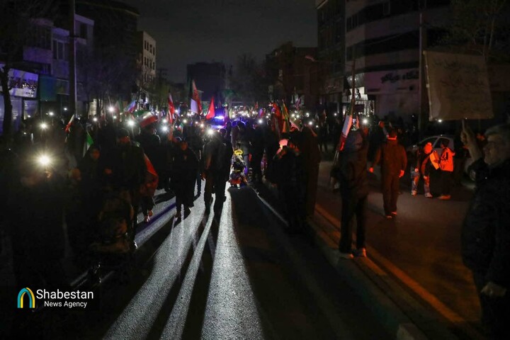 حماسه ای بر مدار ۳۶۰ درجه؛ بیست و نهمین شب از تجمع مردم البرز