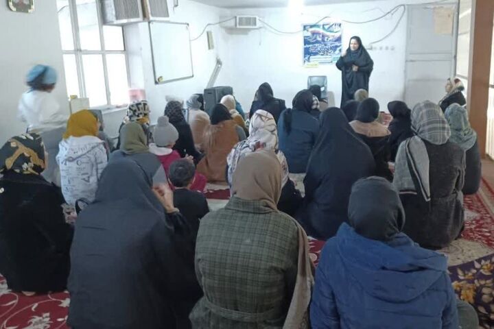 محفل قرآنی یادبود شهدای جنگ در کانون فرهنگی هنری کنعانی سنندج