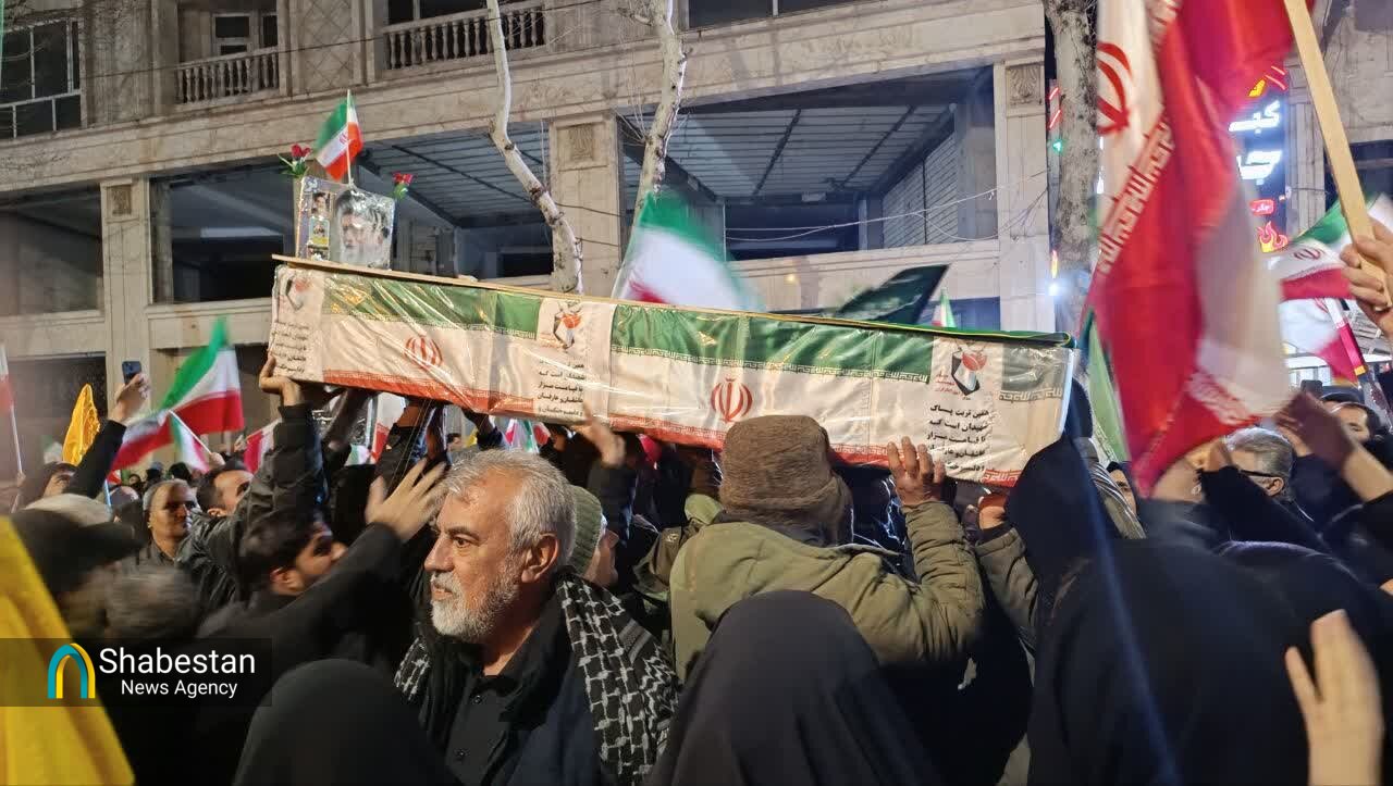 حضور پرشور مردم کرمانشاه در اجتماع شبانه؛ جلوهای از وحدت و همبستگی