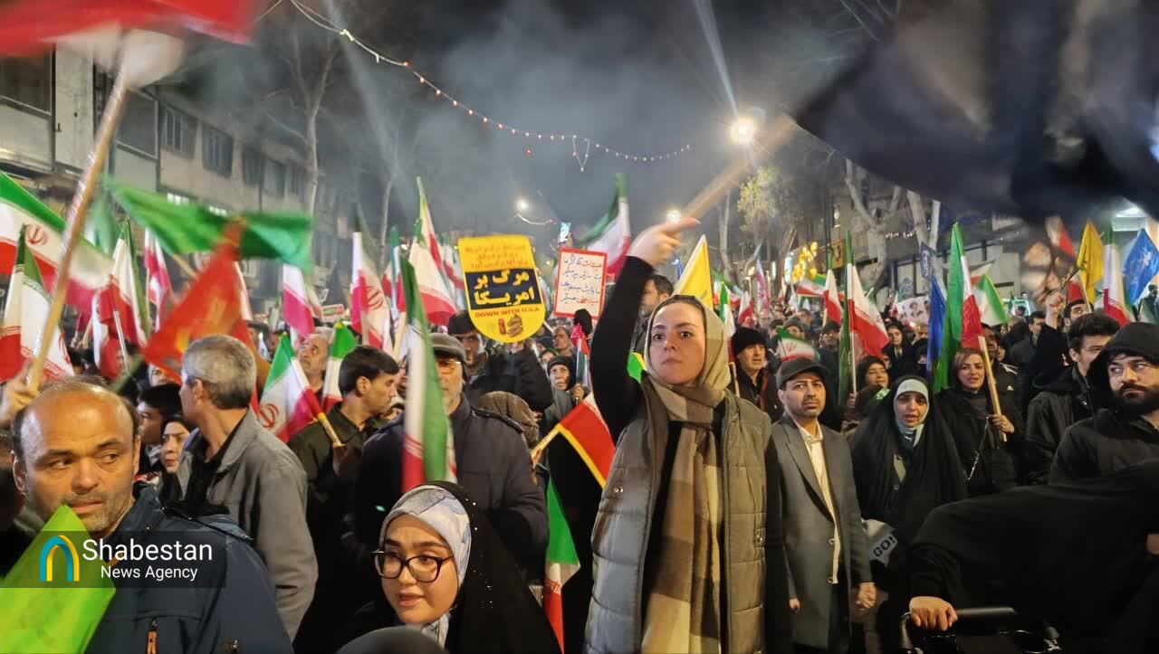 حضور پرشور مردم کرمانشاه در اجتماع شبانه؛ جلوهای از وحدت و همبستگی