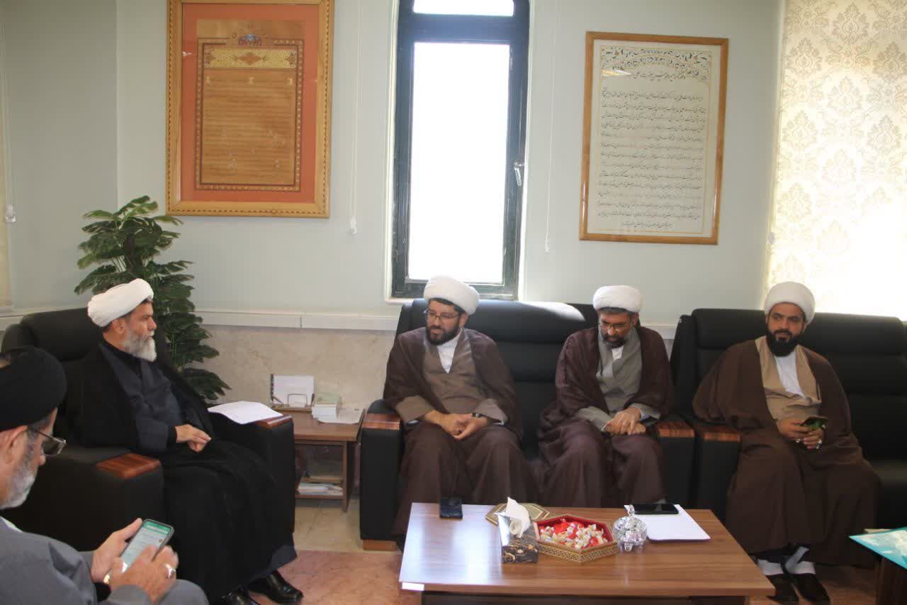 قرارگاه راهبری مساجد فارس در «جنگ رمضان»؛ هم‌افزایی برای جهاد تبیین و پشتیبانی