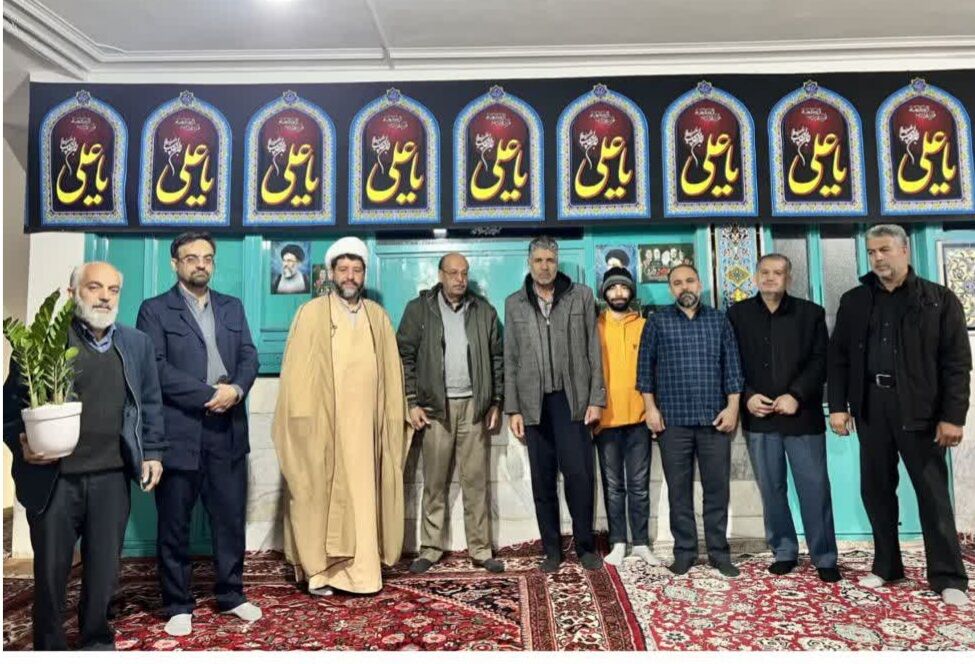 دیدار صمیمی با خانوادههای معظم شهدای جنگ رمضان توسط کانون فرهنگی محراب