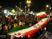 سیل حماسی مردم بجنورد در زیر باران