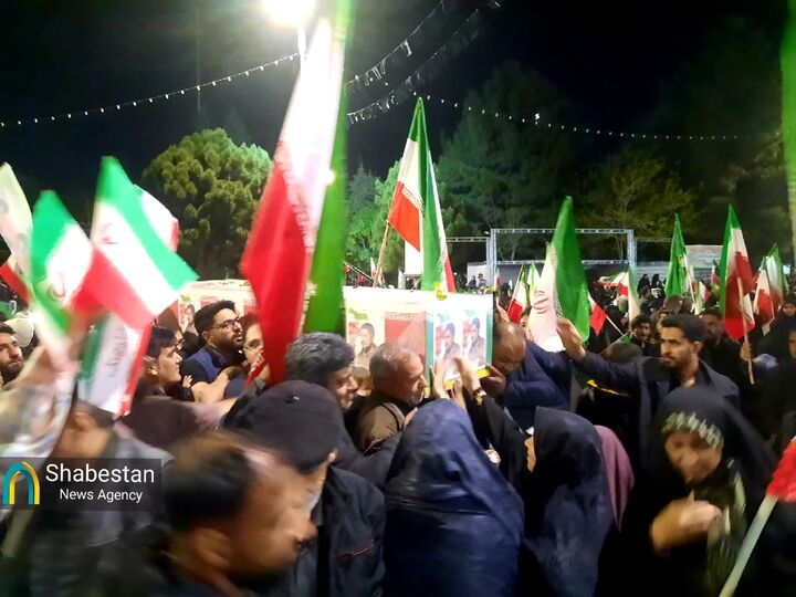 شکوه سی‌امین شب حماسه خیابان در کرمان با بدرقه شهدای یگان پهپادی ارتش