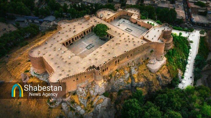 فلک‌الافلاک نگینی استوار و قلبِ تاریخ دیار لرستان