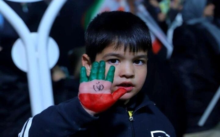 پویش سرود «بزن که خوب میزنی»؛ صدای مقاومت بچه‌های مسجد امام سجاد(ع) آمل