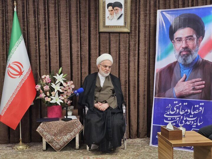 قرائت پیام رهبر معظم انقلاب اسلامی خطاب به علمای اهل سنت کردستان