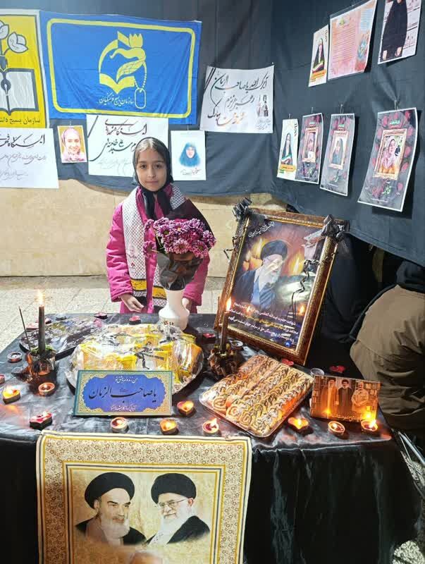 مدرسه تا سنگر؛ سرانگشتان رنگین دانش آموزان گلوگاهی نماد دفاع از انقلاب