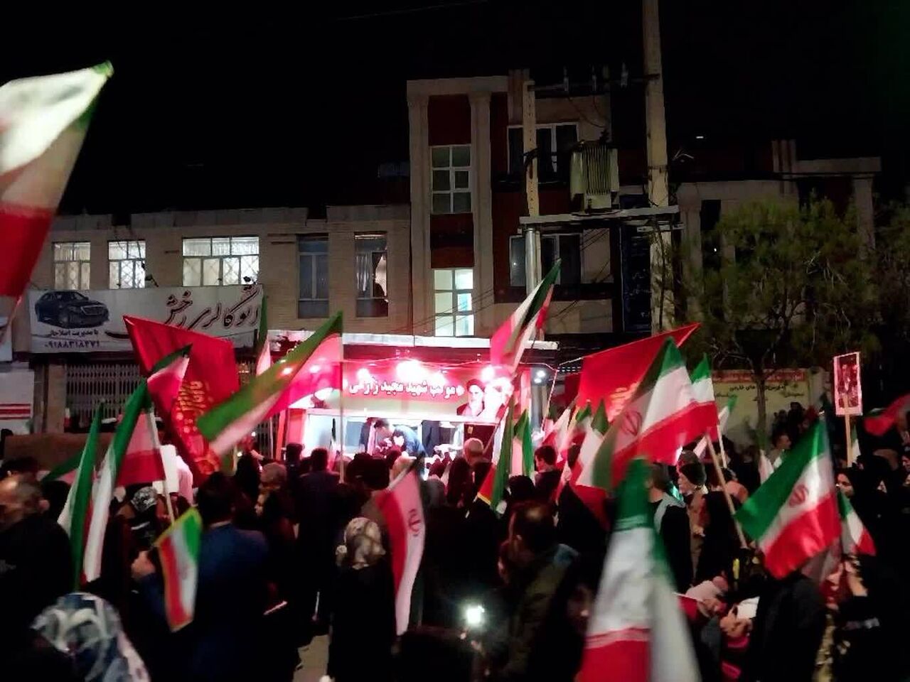 برپایی موکبهای مردمی «نحن منتقمون» در کرمانشاه با حمایت مسجد و پایگاه بسیج