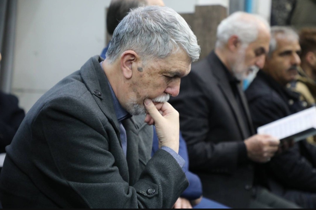 آیین ترحیم شهید شادکامی و همسر و فرزندانش با حضور وزیر فرهنگ و ارشاد اسلامی