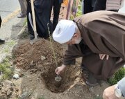 برگزاری پویش " ایستاده چون سرو" به یاد رهبر شهید در سنندج