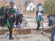 بهار در گلزار شهدا؛ نوجوانان کانون قدسیان اباصالح شهرکرد نهال یادگار کاشتند