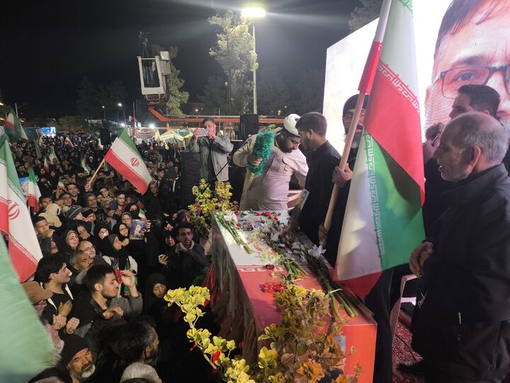 وداع مردم بیرجند با شهید پاسدار «رضا اورادی»