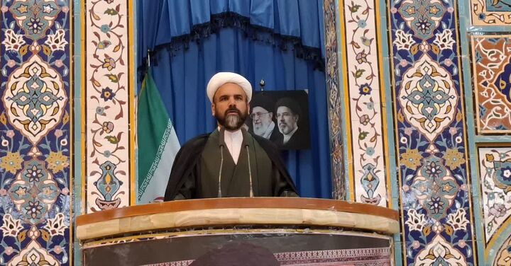 ملت ایران پایه‌های نظام استکباری را به لرزه درآوردند